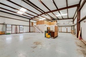 9913 Fm 740 - Photo 32