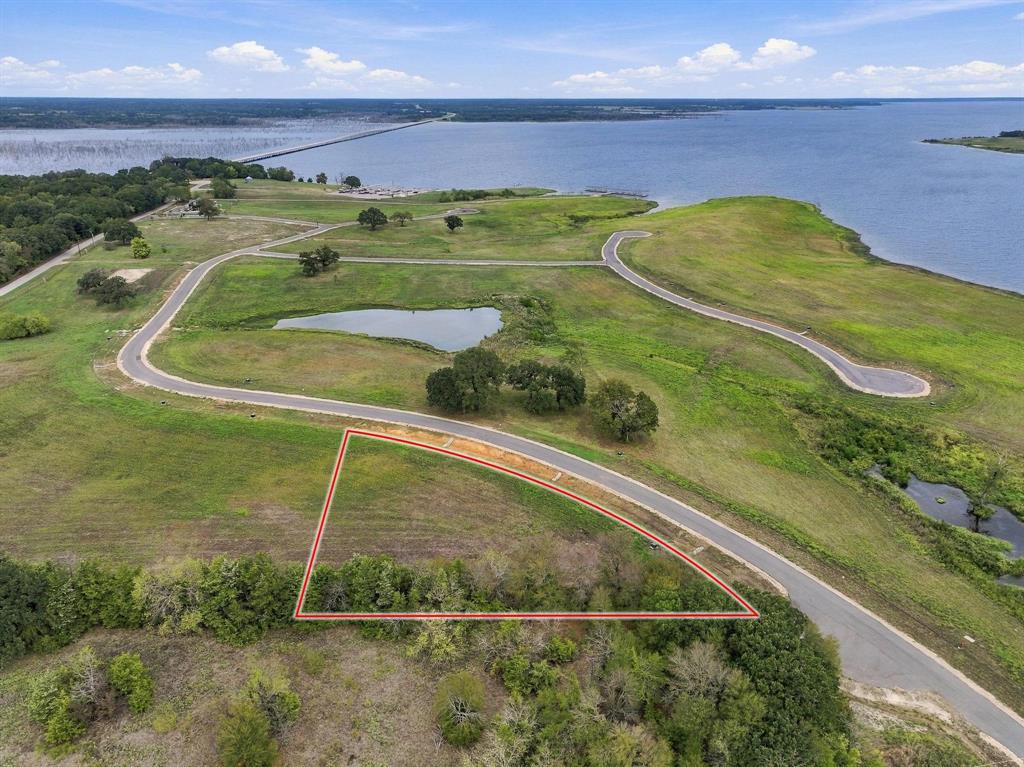415 Sunrise Drive - Photo 2