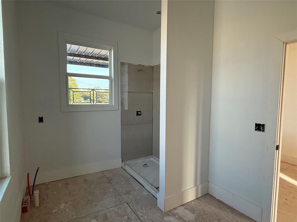 102 N Bell - Photo 20