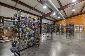 1081 Texas Loop 179 - Photo 18