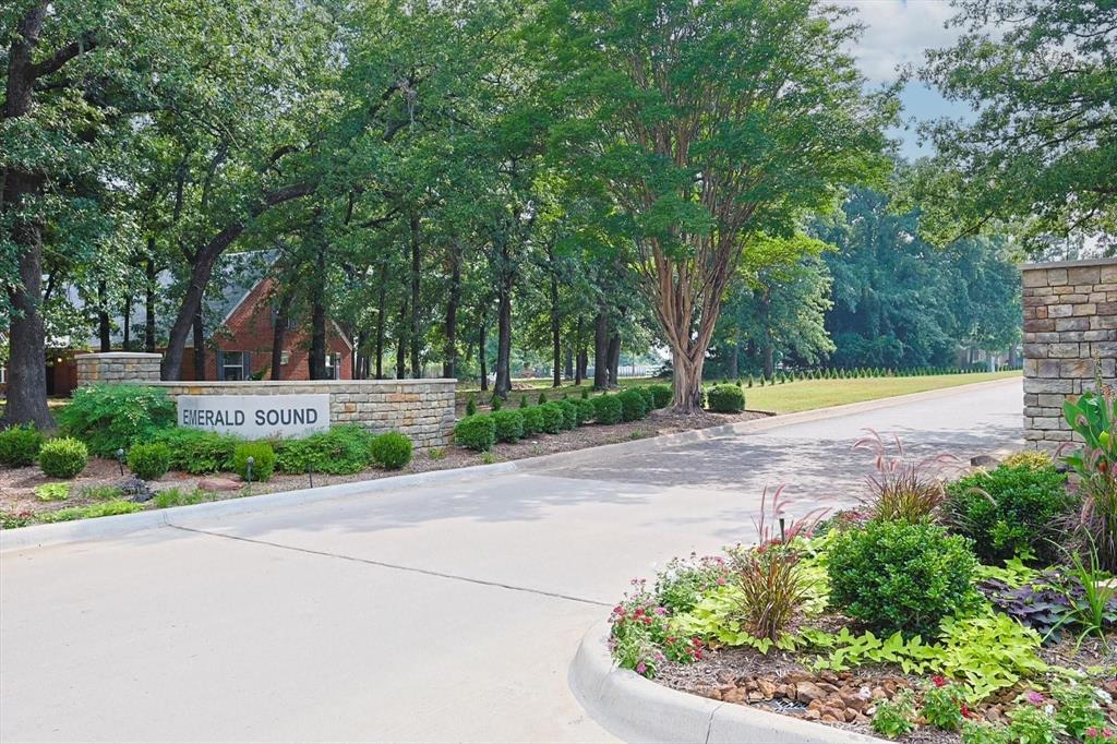 940 Emerald Sound Boulevard - Photo 4