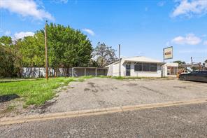 102 College Street - Photo 4