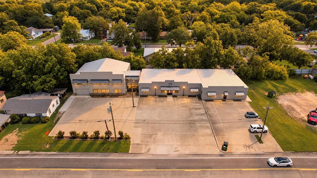 400 N 4th Street - Photo 1