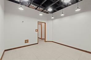 537 S Kealy Avenue - Photo 14