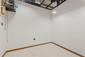 537 S Kealy Avenue - Photo 15