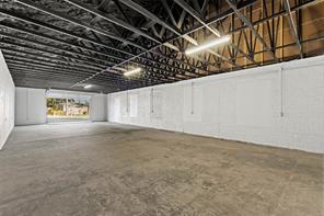 537 S Kealy Avenue - Photo 22