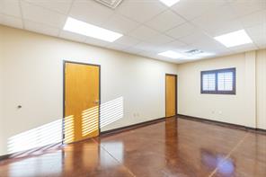 4517 Derrick Drive - Photo 6