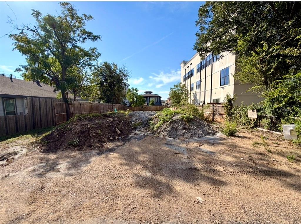 1022 Mobile Street - Photo 1