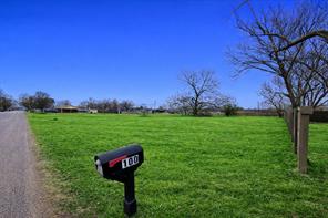 724 E Hughes Street - Photo 4