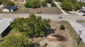 305 NW 2nd Street - Photo 10