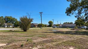 305 NW 2nd Street - Photo 14