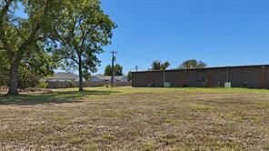 305 NW 2nd Street - Photo 17