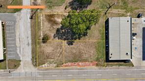 305 NW 2nd Street - Photo 24