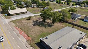305 NW 2nd Street - Photo 8