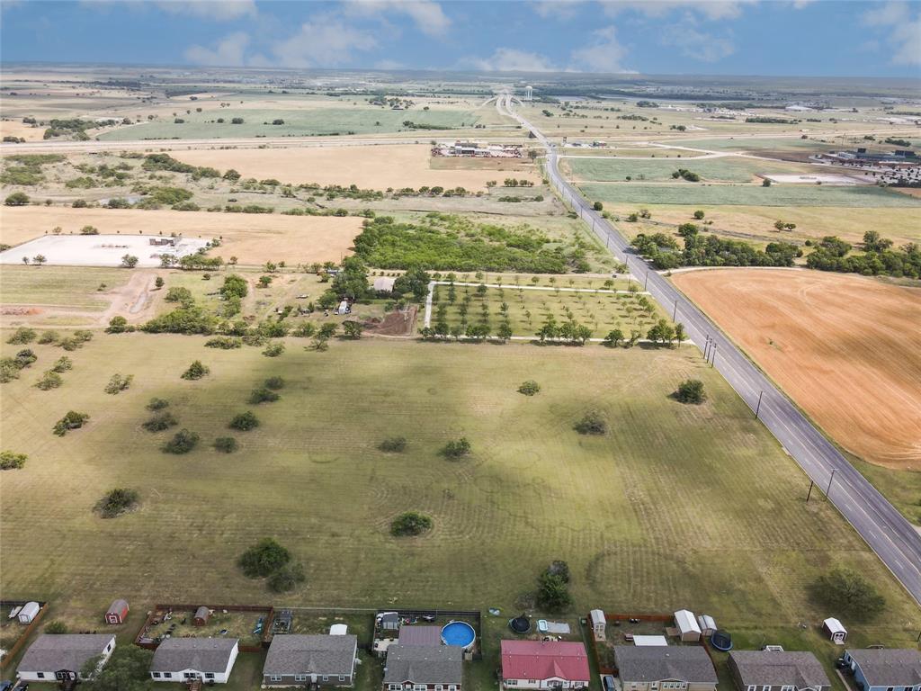 2209 N Nolan River Road - Photo 4