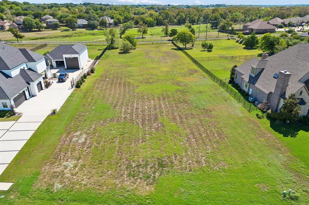 1103 Estate Drive - Photo 1