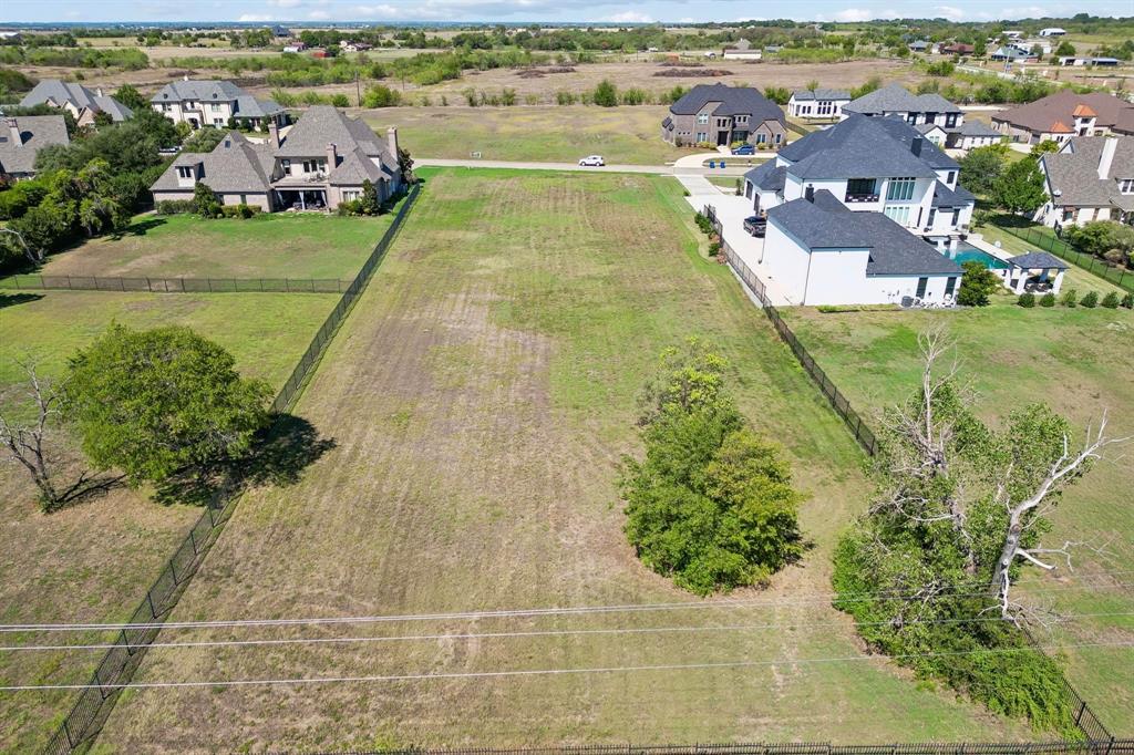 1103 Estate Drive - Photo 3