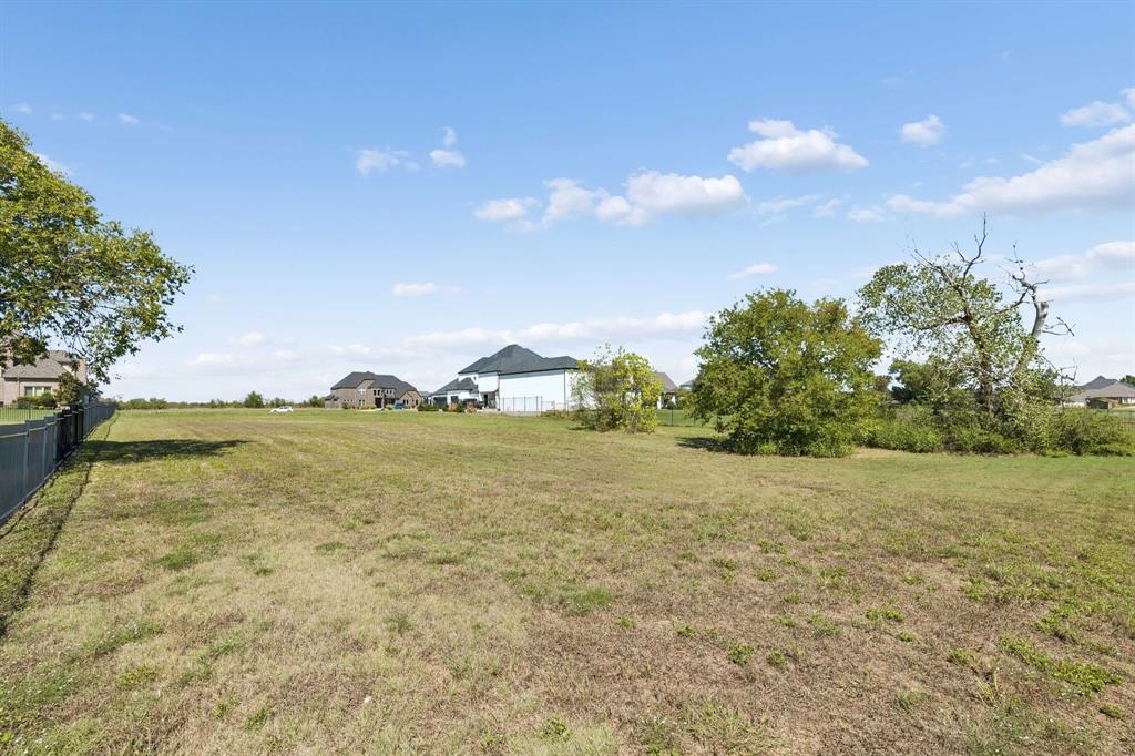 1103 Estate Drive - Photo 8