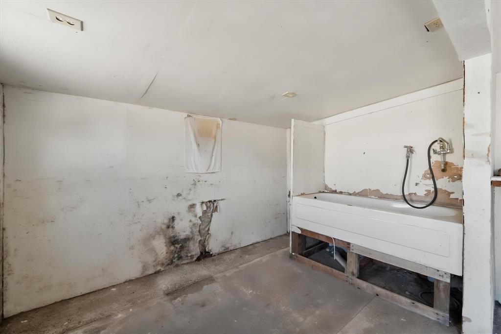 1131 N Beaton Street - Photo 10