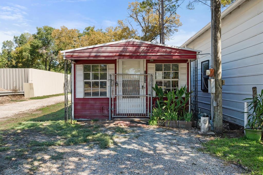 1131 N Beaton Street - Photo 2