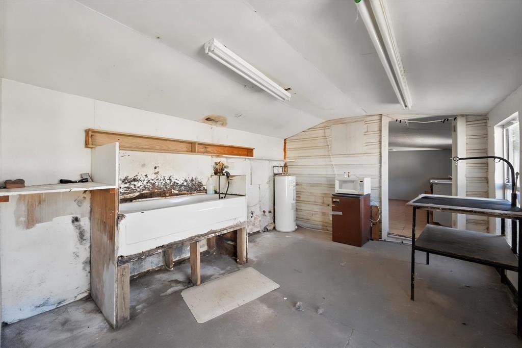 1131 N Beaton Street - Photo 9