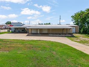 414 E Marshall Street - Photo 2