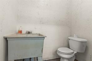 414 E Marshall Street - Photo 27