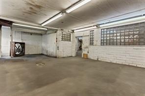 414 E Marshall Street - Photo 31