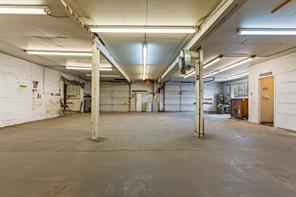 414 E Marshall Street - Photo 32