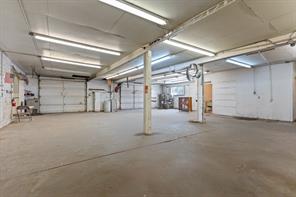 414 E Marshall Street - Photo 35