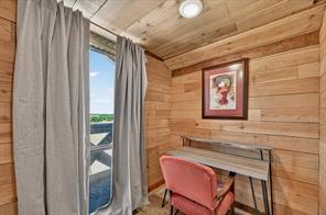 2770 County Road 1125b - Photo 30