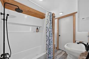 2770 County Road 1125b - Photo 31