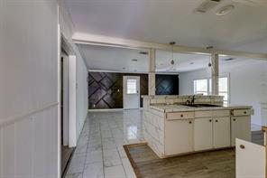 105 Barrows Lane - Photo 11