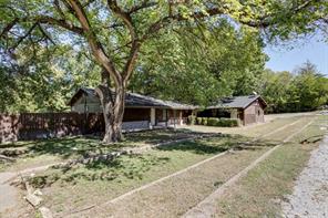105 Barrows Lane - Photo 2