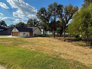 1520 Shoreline Drive - Photo 16