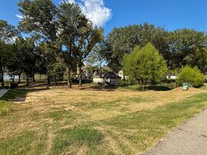 1520 Shoreline Drive - Photo 18