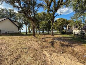 1520 Shoreline Drive - Photo 19