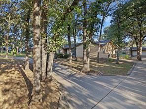 2041 Fawkes Lane - Photo 20