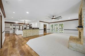 585 Shady Oaks Drive - Photo 10
