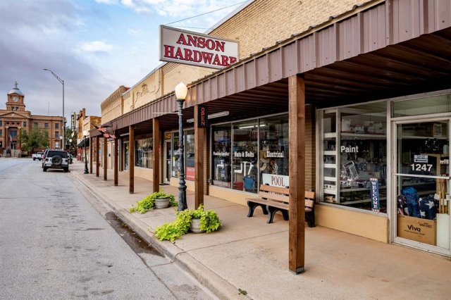 1245 Commercial Avenue