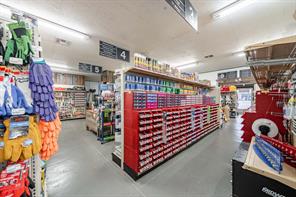 1245 Commercial Avenue - Photo 10