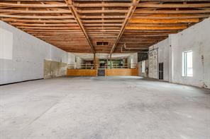 221 North Main - Photo 13