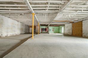 221 North Main - Photo 15