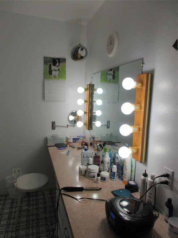 Photo 31