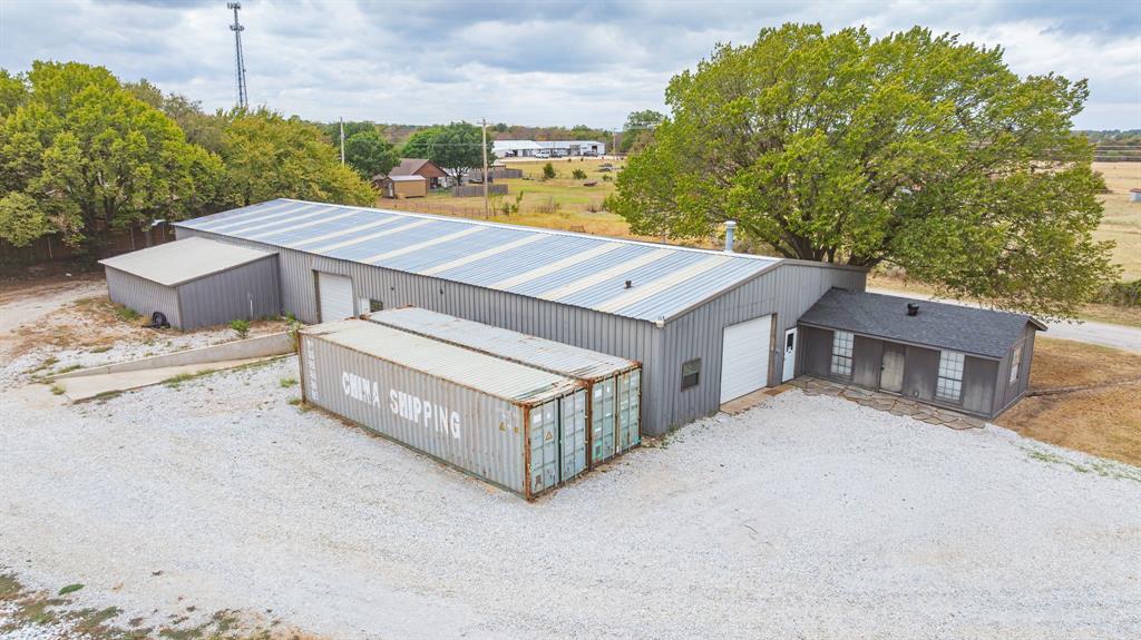 1324 N Saint James Road - Photo 1