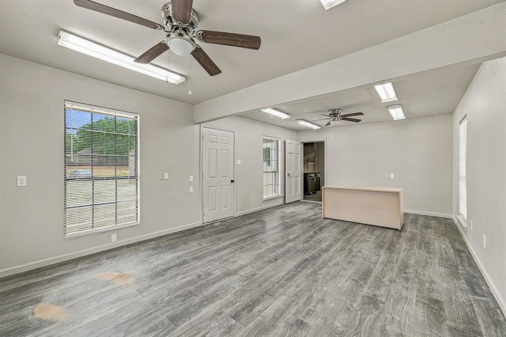 1324 N Saint James Road - Photo 12