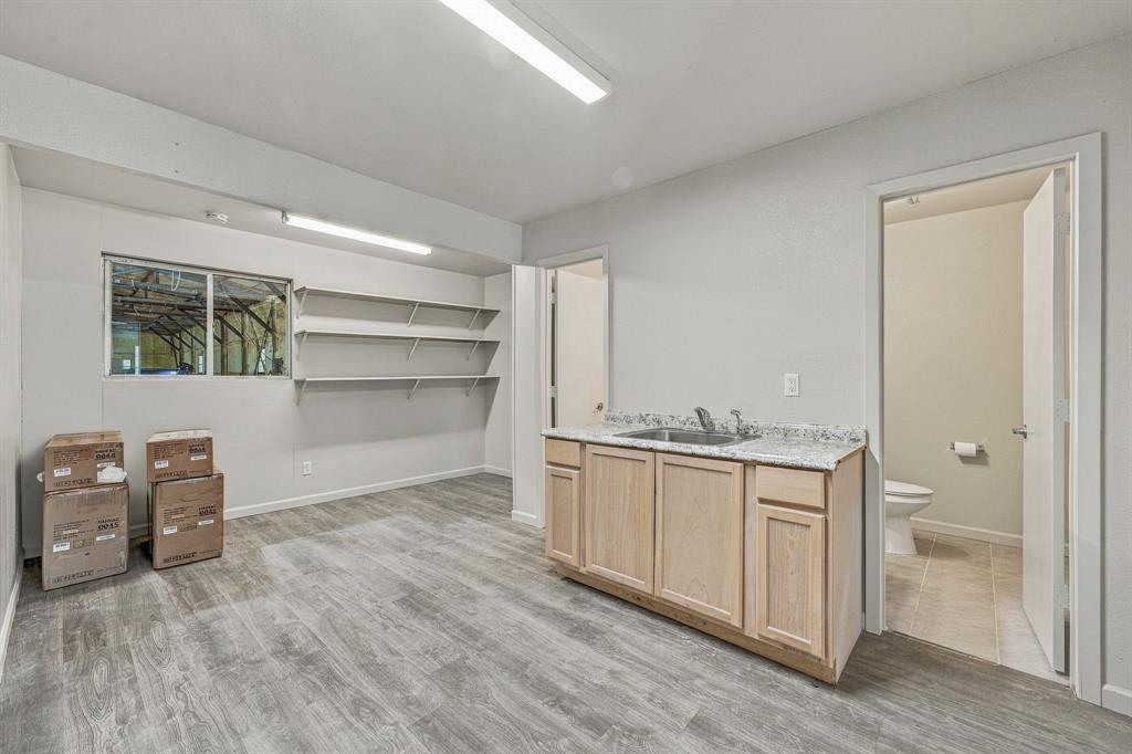 1324 N Saint James Road - Photo 13