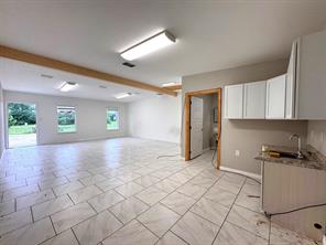 1721 N Edwards Ave. - Photo 4