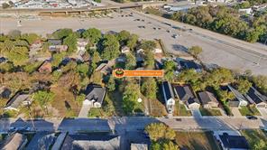 4517 Metropolitan Avenue - Photo 10