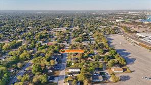 4517 Metropolitan Avenue - Photo 4